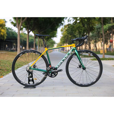 Bici da corsa femminile con freno SHIMANO BR-R7020 e telaio in alluminio leggero