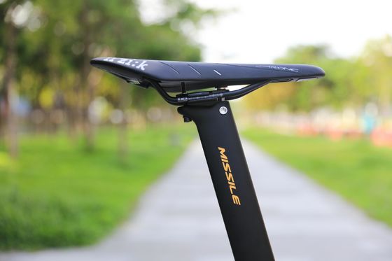 Materiale di cerchiera in fibra di carbonio Bici da strada Perfetta combinazione di forza e velocità