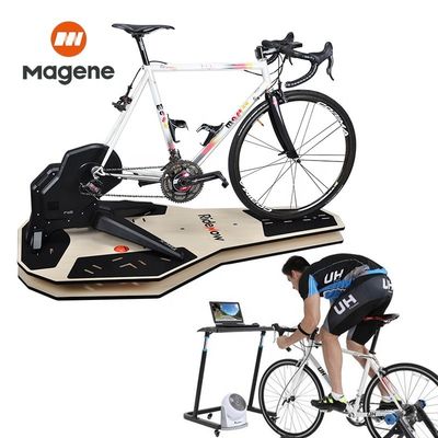 Aggiornare l'addestramento ciclistico con Tacx Flux Compatible Bike Trainer And Rocking Board