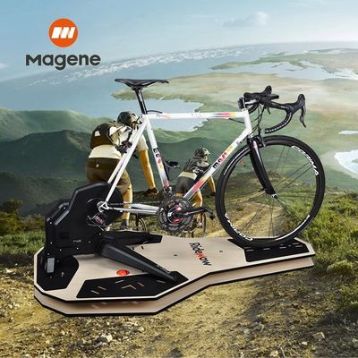 Aggiornare l'addestramento ciclistico con Tacx Flux Compatible Bike Trainer And Rocking Board