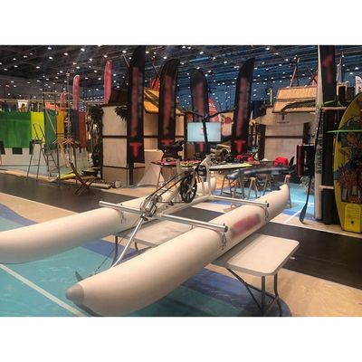 Resort Hotel attrezzature per giochi d'acqua Leghe pedali bicicletta galleggiante bicicletta d'acqua gonfiabile