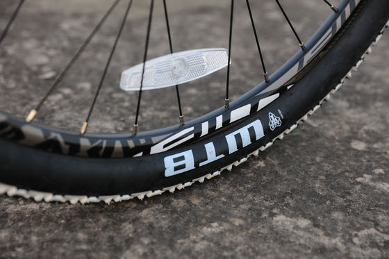 Lockout Hydraulic Fork 3 Spoke Mountain Bike MTB per bicicletta in lega di alluminio da 27,5 pollici