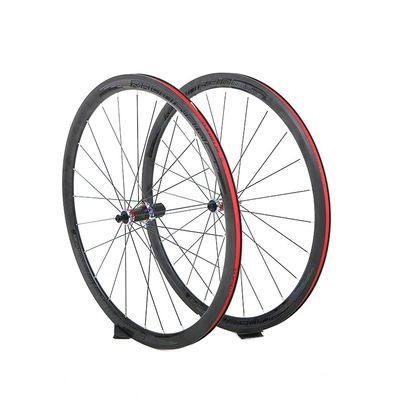 Retrospective 700c Wheel Set in nero con RS Hub Carbon Body e Galaxy Color 24/24 Fori