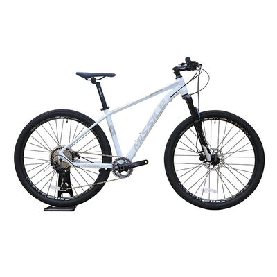 Bici da montagna regolabile per adulti 13.9kg Peso della bici Freno a disco anteriore e posteriore