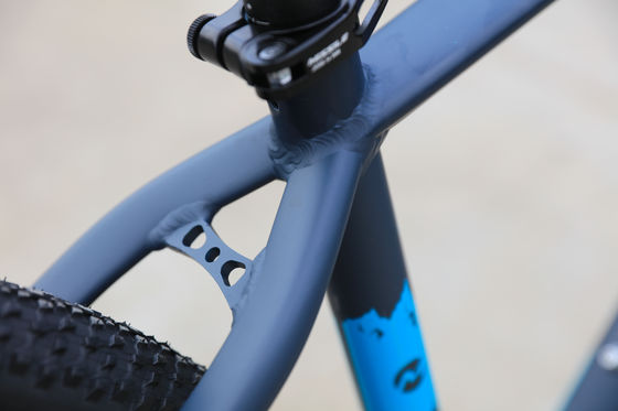 Bici da montagna regolabile per adulti 13.9kg Peso della bici Freno a disco anteriore e posteriore